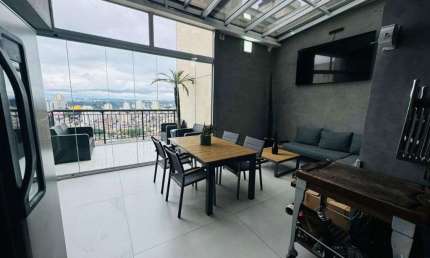 Cobertura com 2 dormitórios à venda, 160 m² por R$ 1.790.000,00 - Jardim Tupanci - Barueri/SP