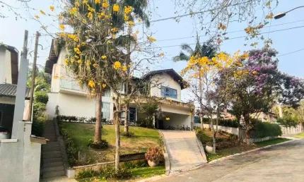 Casa com 3 dormitórios à venda, 454 m² por R$ 2.193.000,00 - Nova Higienópolis - Jandira/SP