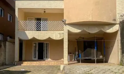 Casa com 4 dormitórios à venda, 180 m² por R$ 1.100.000 - Jardim dos Camargos - Barueri/SP