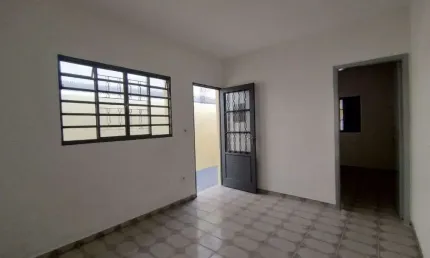 Casa com 2 dormitórios para alugar, 110 m² por R$ 2.500,00/mês - Vila São Luiz (Valparaízo) - Barueri/SP
