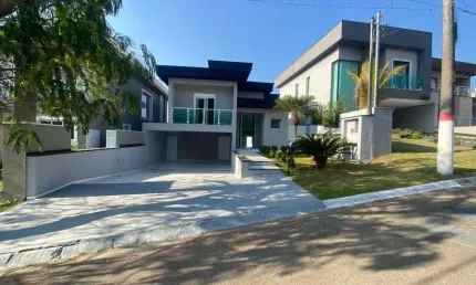 Casa com 4 dormitórios à venda, 249 m² por R$ 1.950.000 - Suru - Santana de Parnaíba/SP