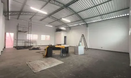 Galpão para alugar, 300 m² por r$ 6.500/mês - jardim alvorada - jandira/sp