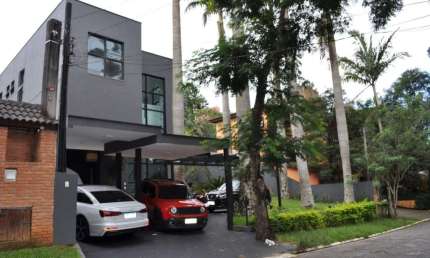 Sobrado com 3 dormitórios à venda, 460 m² por R$ 2.250.000,00 - Jardim do Golf I - Jandira/SP