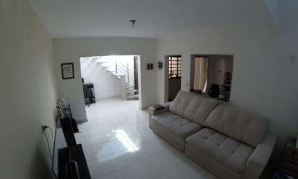 Sobrado com 3 dormitórios à venda, 312 m² por R$ 1.000.000,00 - Vila Militar - Barueri/SP