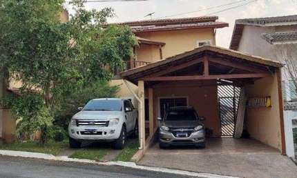 Casa com 3 dormitórios à venda, 253 m² por R$ 960.000,00 - Chácara Roselândia - Cotia/SP