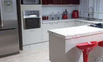 Sobrado com 3 dormitórios à venda, 179 m² por R$ 744.000,00 - Guaturinho - Cajamar/SP