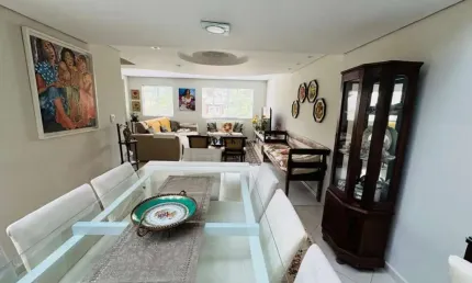 Sobrado no bairro Ahú com 188m², 3 dormitórios ( sendo 1 suíte ) e 3 vagas - Ahú - Curitiba - PR