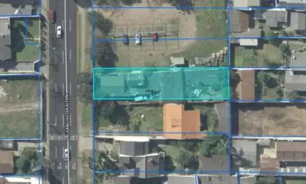 Terreno à venda na Rua Francisco Raitani, 605 m²  - Capão Raso - Curitiba/PR