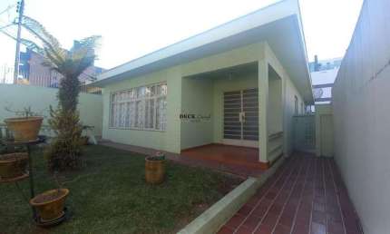 Casa térrea no bairro Santa Quitéria com 456m², 3 dormitórios e 2 vagas - Santa Quitéria - Curitiba - PR