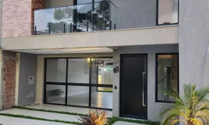Casa de alto padrão no bairro Pilarzinho com 166m², 3 dormitórios ( sendo 1 suíte )  e 2 vagas - Pilarzinhos  - Curitiba - PR