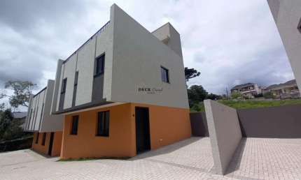 Sobrado em condomínio no bairro Abranches com 122m², 3 dormitórios ( sendo 1 suíte ) e 2 vagas - Abranches - Curitiba - PR