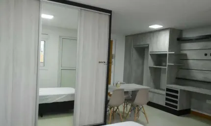 Studio mobiliado, locado, para investidores, andar alto - centro - curitiba - pr