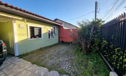 Casa térrea no bairro Tarumã com 127m², 3 dormitórios ( 1 suíte ) e 3 vagas - Tarumã - Curitiba - PR