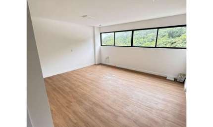 Apartamento 1 suíte para Locação Anual no bairro São Francisco de Assis em Camboriú