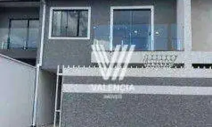 Sobrado de Rua | 3 Dorms | 127m² priv | 2 vagas | Iguaçu - Araucaria/PR