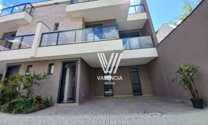 Sobrado em Condominio | 3 Suites | 145m² priv | 2 Vagas | Jardim das Americas - Curitiba/PR