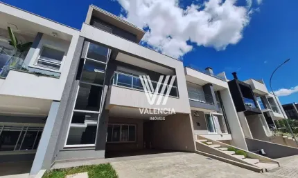 Sobrado em Condominio | 4 Suites | 3 Vagas | 280m² | Uberaba - Curitiba/PR