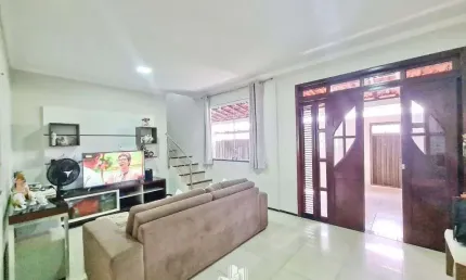 Casa Duplex à Venda em Residencial Pinheiros - 5 quartos - Amplo quintal