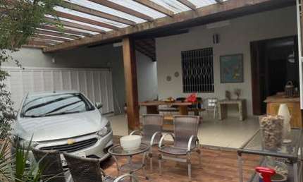 Casa a Venda em Planalto Vinhais - 4 quartos - Jardim de Inverno - Ampla Varanda