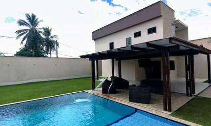 Casa Duplex a Venda em Res. Fechado no Turu - 3 quartos - Area gourmet - Piscina