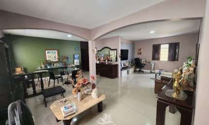 Vende-se Excelente Casa em Ponta do Farol - 5 quartos - Espaço gourmet - Piscina