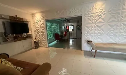 Casa a Venda no Ipase de Cima - 3 quartos - Nascente - Ventilada - Reformada