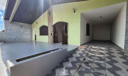 Aluga-se Excelente Casa em Cohajap - 4 suítes - Cozinha Americana - Ventilada
