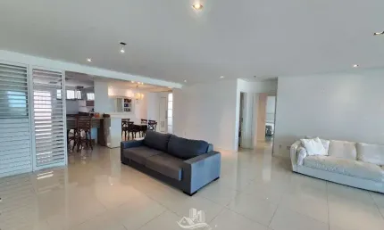 Maravilhoso apartamento a venda em ponta do farol - 3 suítes -vista livre do mar