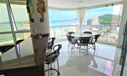 AVENIDA NEREU RAMOS. FRENTE PARA  O MAR. ANDAR ALTO. 4 SUÍTES. CHURRASQUEIRA. PISCINA. MOBILIADO. PERMUTA.