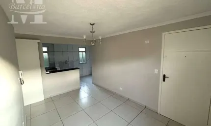 Apartamento terreo. 02 quartos. 01 vaga de garagem. perfeito estado. condominio tranquilo.