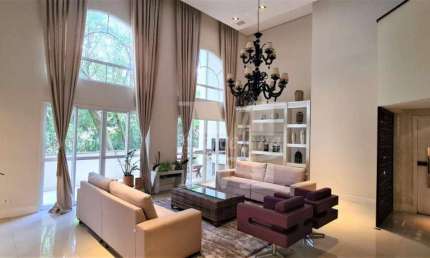 APARTAMENTO GARDEN, ALTO PADRÃO, MOBILIADO, NO ECOVILLE. 5 DORMS, SENDO 3 SUÍTES. MARAVILHOSO.