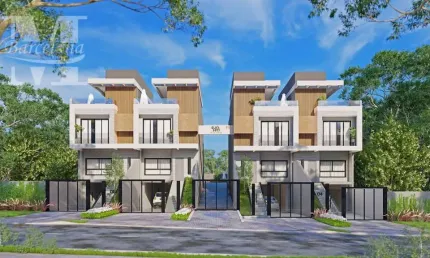 Casa condomínio fechado em construção. 3 suítes rooftop com spa e churrasqueira.