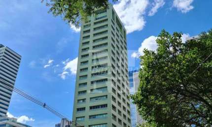 CJTO COMERCIAL BATEL CENTRO BELA VISTA ANDAR ALTO PORTARIA 24 HORAS PRÓXIMO AO SHOPPING CRYSTAL E CURITIBA PRÉDIO PASTILHADO ESTACIONAMENTO NO SUBSOLO