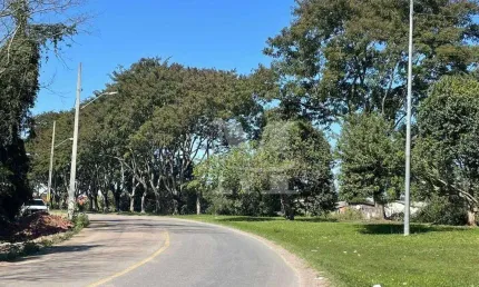 TERRENO BOQUEIRÃO/UBERABA COM ALVARÁ PARA CONSTRUIR 3 SOBRADOS.