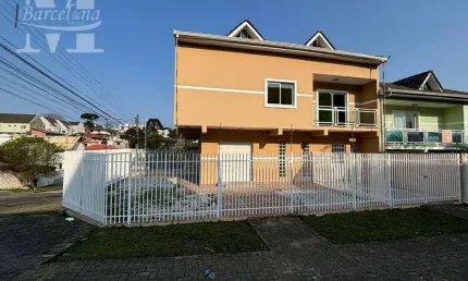 Sobrado com loja de esquina. novo jardim e 05 vagas cobertas. ótima localização. permuta.