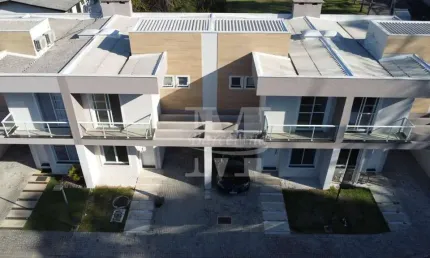 Sobrado alto padrão, ótimo. acabamento churrasqueira cozinha planejada piscina bairro campo comprido.