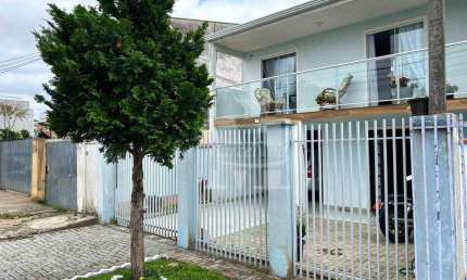 SOBRADO. ATUBA / PINHAIS. ARMÁRIOS, TERRENO E CHURRASQUEIRA. SEMI MOBILIADO.