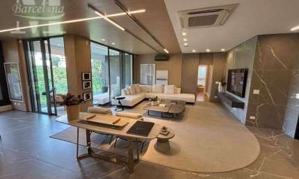 EDIFÍCIO SIGNATURE NO ECOVILLE PRONTO PARA MORAR. APARTAMENTO ALTO PADRÃO COM 228m². 4 VAGAS. AMPLA SACADA.