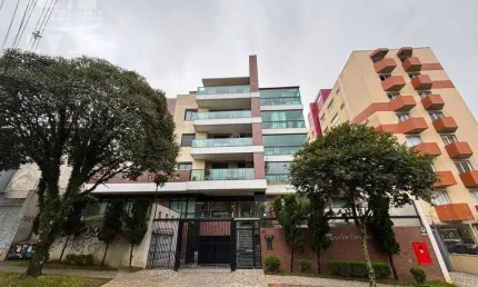COBERTURA COM AMPLO TERRAÇO E 3 QUARTOS SENDO 02 SUÍTES. SÃO FRANCISCO/CENTRO CÍVICO. PISCINA, COM ARMÁRIOS COZINHA E BANHEIROS. 2 VAGAS