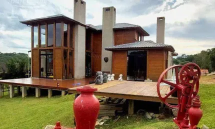 Linda chácara em condomínio fechado mandirituba.  piscina privativa, espaço gourmet, pomar. ótima localização.