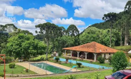 Campo largo estrada itambé rara chácara com 2,5 alqueires 4 casas piscina tanque de peixes