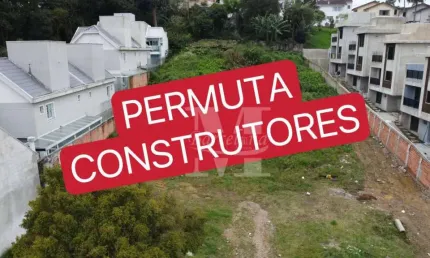 TERRENO 27 M² DE TESTADA – ACEITA PERMUTA 50% NO LOCAL.