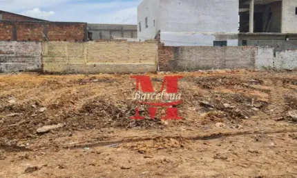 TERRENO DE ESQUINA NO BOQUEIRÃO, DE ÓTIMA LOCALIZAÇÃO