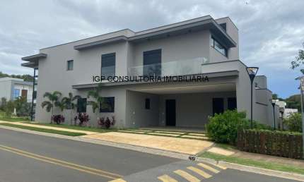 Casa de luxo em condomínio à venda em Indaiatuba-SP, com 4 quartos, 3 suítes, 3 salas, 8 vagas de garagem e 354,41 m² de área.