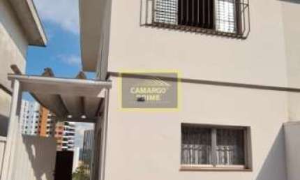 Sobrado no Alto de Pinheiros para venda ou locação!