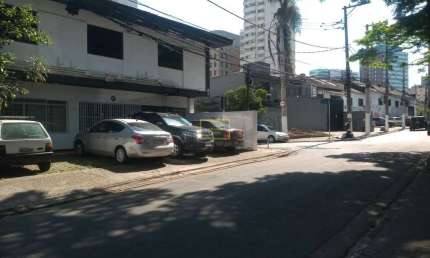 Casa comercial com 10 salas para alugar na Rua Jorge Rizzo, 78, Pinheiros, São Paulo