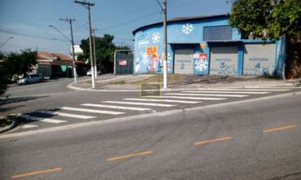 Galpão para venda ou locação na Estrada do Campo Limpo