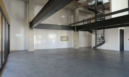 Sala comercial com 3 salas para alugar na Rua Natingui, 862, Vila Madalena, São Paulo