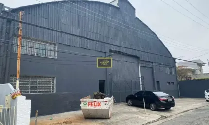 Barracão / Galpão / Depósito à venda na Rua Engenheiro Américo de Carvalho Ramos, 97, Vila Gumercindo, São Paulo