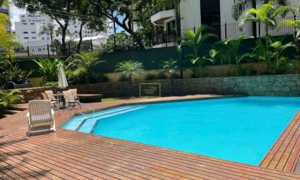 Apartamento com 04 dormitórios para venda ou locação na Santa Cecília